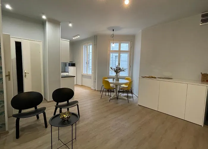 Astoria Downtown Superior Apartament